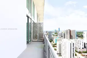 690 SW 1st Ct, Miami, FL 33130 - Photo 7