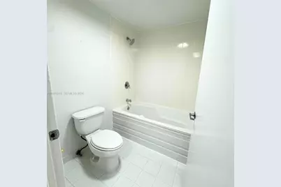 690 SW 1st Ct #PHI24, Miami, FL 33130 - Photo 13