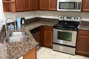 27918 SW 140th Ave, Homestead, FL 33032 - Photo 5