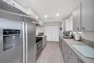 8801 SW 21st St, Miami, FL 33165 - Photo 5