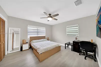 8801 SW 21st St, Miami, FL 33165 - Photo 9