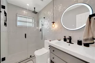 8801 SW 21st St, Miami, FL 33165 - Photo 11