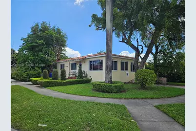 3560 NW 19th St, Miami, FL 33125 - Photo 1