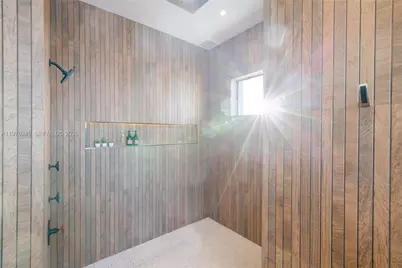 2101 NE 20th Ave, Wilton Manors, FL 33305 - Photo 29