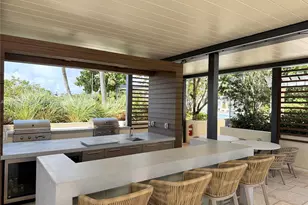 400 South Pointe Dr, Miami Beach, FL 33139 - Photo 29