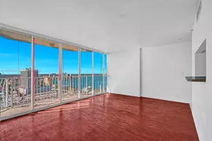 7601 E Treasure Dr, North Bay Village, FL 33141 - Photo 9