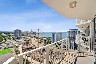 7601 E Treasure Dr, North Bay Village, FL 33141 - Photo 17