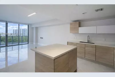 16385 Biscayne Blvd #1102, North Miami Beach, FL 33160 - Photo 5