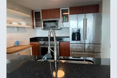 1800 N Bayshore Dr #3810, Miami, FL 33132 - Photo 7