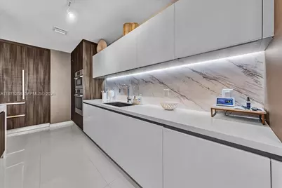 851 NE 1st Ave #3711, Miami, FL 33132 - Photo 29