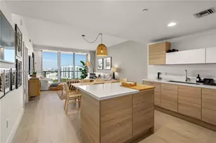 16385 Biscayne Blvd, North Miami Beach, FL 33160 - Photo 7