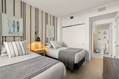 16385 Biscayne Blvd #2406, North Miami Beach, FL 33160 - Photo 17