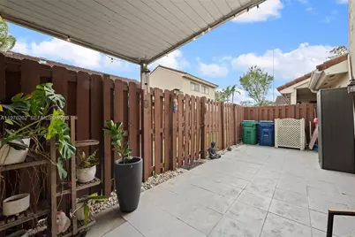 6523 NW 170th Ln, Hialeah, FL 33015 - Photo 25