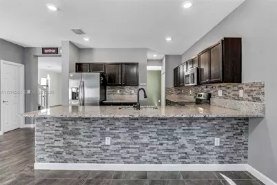 3440 W 100th Ter, Hialeah, FL 33018 - Photo 21