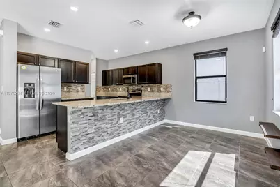 3440 W 100th Ter, Hialeah, FL 33018 - Photo 19