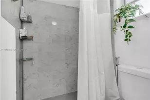 830 NW 87th Ave, Miami, FL 33172 - Photo 29
