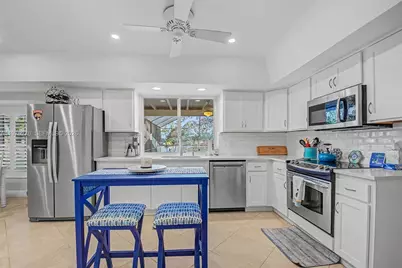 15401 SW 81 Av, Palmetto Bay, FL 33157 - Photo 7