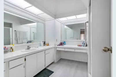 846 NW 81st Ter #6, Plantation, FL 33324 - Photo 17