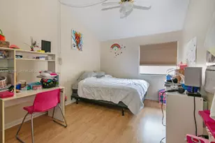 846 NW 81st Terrace, Plantation, FL 33324 - Photo 9