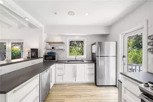 1098 NE 99th St, Miami Shores, FL 33138 - Photo 19