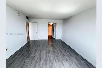 919 Hillcrest Dr #314, Hollywood, FL 33021 - Photo 13