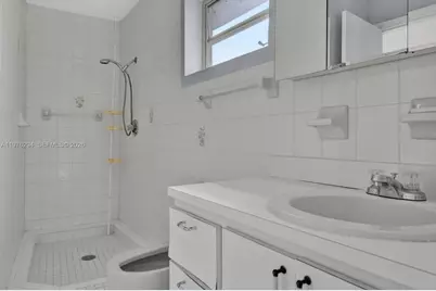 4820 SW 112th Ave, Miami, FL 33165 - Photo 15