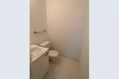 6245 Kendale Lakes Cir #209, Miami, FL 33183 - Photo 9