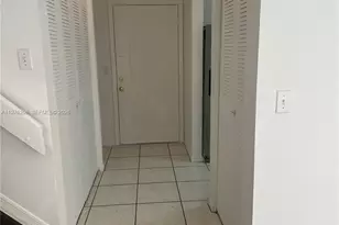 6245 Kendale Lakes Circle, Miami, FL 33183 - Photo 3