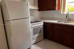 181 NW 47th Ave, Miami, FL 33126 - Photo 5