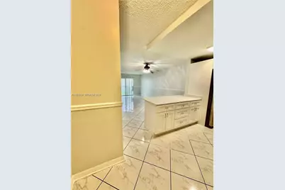 424 SW 7th St #102, Miami, FL 33130 - Photo 7