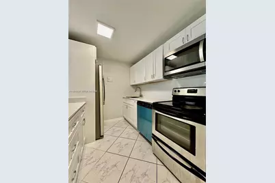 424 SW 7th St #102, Miami, FL 33130 - Photo 1