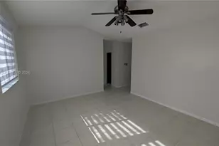 644 Sand Creek Cir, Weston, FL 33327 - Photo 3