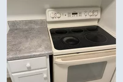 8100 Sunrise Lakes Blvd #108, Sunrise, FL 33322 - Photo 5