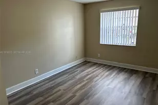 301 SW 86th Ave, Pembroke Pines, FL 33025 - Photo 21