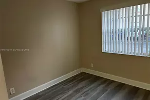 301 SW 86th Ave, Pembroke Pines, FL 33025 - Photo 17