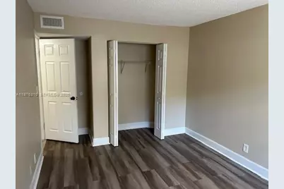 301 SW 86th Ave #102, Pembroke Pines, FL 33025 - Photo 19