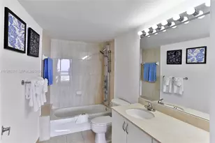 1750 N Bayshore Dr, Miami, FL 33132 - Photo 11