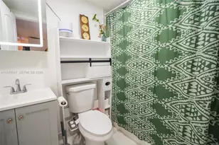 8012 NW 10th Ct, Miami, FL 33150 - Photo 13