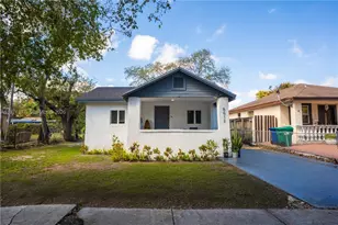 8012 NW 10th Ct, Miami, FL 33150 - Photo 3