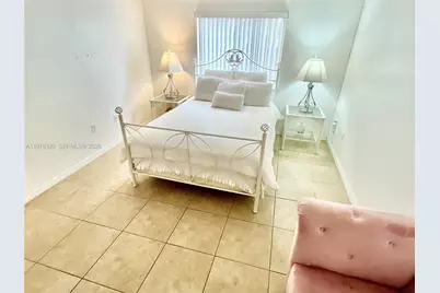 2048 NE 35th Ave, Homestead, FL 33033 - Photo 11