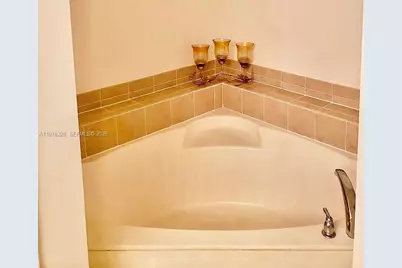 2048 NE 35th Ave, Homestead, FL 33033 - Photo 15