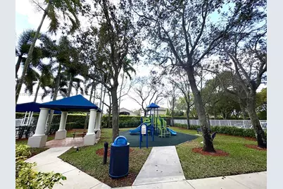 14215 NW 21st St, Pembroke Pines, FL 33028 - Photo 45