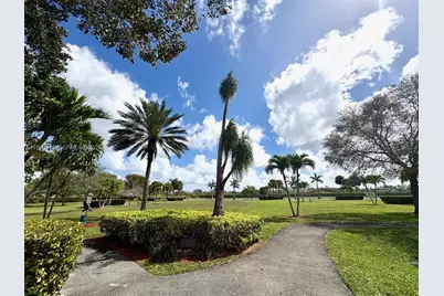 14215 NW 21st St, Pembroke Pines, FL 33028 - Photo 49