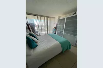 1901 Brickell Ave #B2207, Miami, FL 33129 - Photo 15