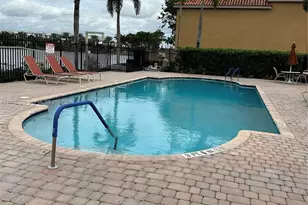 745 SW 107th Ave, Pembroke Pines, FL 33025 - Photo 19