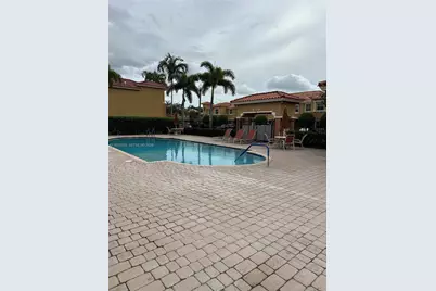 745 SW 107th Ave, Pembroke Pines, FL 33025 - Photo 21