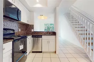 765 SW 148th Ave, Sunrise, FL 33325 - Photo 5