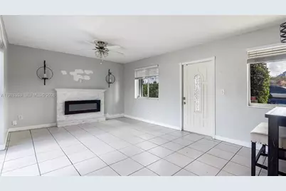 7861 Sheridan St, Hollywood, FL 33024 - Photo 3