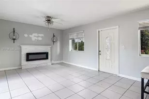 7861 Sheridan St, Hollywood, FL 33024 - Photo 3