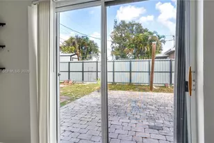 7861 Sheridan St, Hollywood, FL 33024 - Photo 17